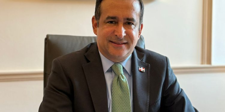 Embajada Dominicana ante la Santa Sede inaugura en Roma la exposición “Rutas de Esperanza: Arte Dominicano Contemporáneo”, en el marco del Año Jubilar 2025