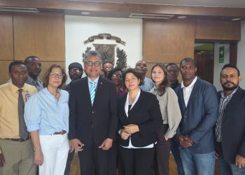 Carlos Peña deposita ante Embajada de los Estados Unidos las pruebas de que el PRM es un Cartel del Narcotráfico