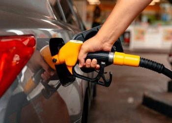 Gobierno mantiene precios de combustibles con subsidio de RD$186.3 millones