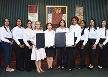 Autocamiones y Agencias Generales recibieron certificación OEA