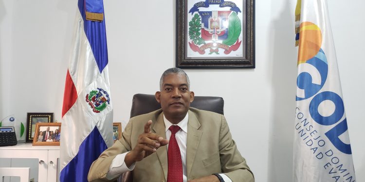 CODUE, a través del pastor Feliciano Lacen, acusa al Tribunal Constitucional de atentar contra las buenas costumbres y la moral del país