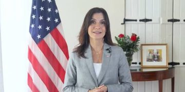 La embajadora de Estados Unidos presentó sus cartas credenciales