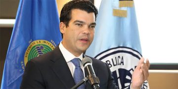 Wellington Arnaud: hoy 2.5 millones de dominicanos más tienen agua potable en sus hogares
