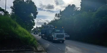 Edeeste traslada transformador de potencia hacia Miches y aclara incidente que involucró al síndico de Nisibón durante operativo técnico