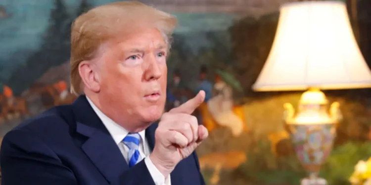 EE.UU. restringe visas de inmigrante a personas con obesidad o edad avanzada por “carga pública”