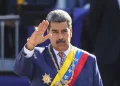 Maduro asegura que “casi no tiene dinero” y solo vive de su sueldo