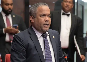 Héctor Acosta 'El Torito' lidera encuestas: un 47 % en intención de voto y un 75.5 % de aprobación en Monseñor Nouel