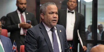 Héctor Acosta 'El Torito' lidera encuestas: un 47 % en intención de voto y un 75.5 % de aprobación en Monseñor Nouel