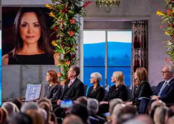 Machado dedica el Nobel de la Paz a todos los venezolanos y a los líderes que la apoyaron