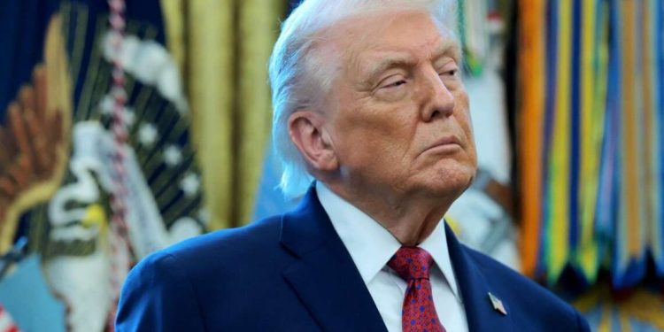 Trump ordena un “bloqueo total” a petroleros sancionados que lleguen y salgan de Venezuela