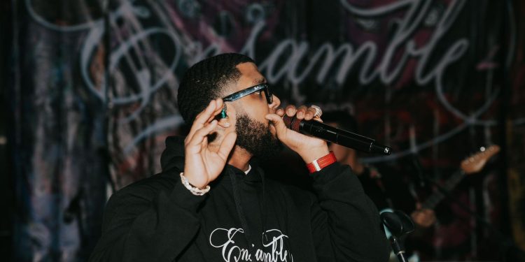 Jezzy y Dahian El Apechao encendieron el Metro de Santo Domingo con un concierto histórico