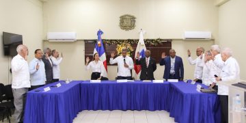 INPOSDOM rescata su historia: juramenta comisión de alto nivel para conmemorar 175 años del servicio postal