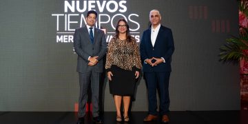Reconocen a Grupo Universal en el Mercado de Valores Summit 2025