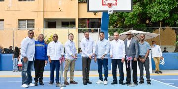 Banreservas remodela emblemática cancha mixta en Villa Consuelo   