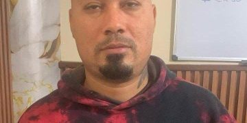 Se entrega hombre acusado de muerte de joven en Azua