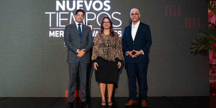 Reconocen a Grupo Universal en el Mercado de Valores Summit 2025