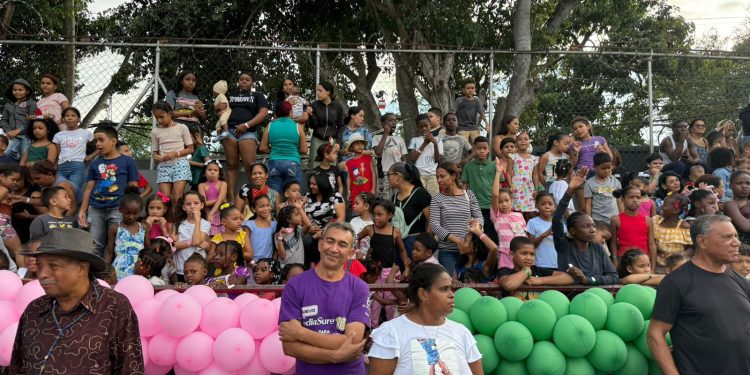 Actividad impacta a más de 600 niños en Bella Vista, Santiago