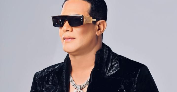 Raulín Rodríguez listo para presentar su “Christmas Concert 2025” este sábado 06 de Dic. en Hard Rock Café Blue Mall Santo Domingo