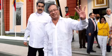 Petro lanzó sablazo a Maduro tras pedir ayuda de las Fuerzas Armadas colombianas: “Él no tiene que dar órdenes a los militares”