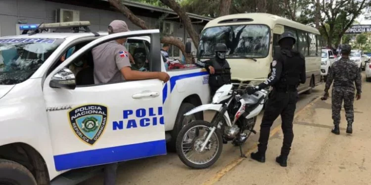 PN y MP investigan balacera que dejó un niño muerto y dos heridos en Villa Duarte