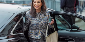 Nuevos detalles sobre la salida de María Corina Machado: disfraces, un GPS perdido en el mar y horas a la deriva en el Caribe