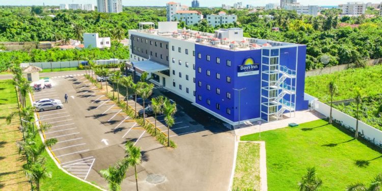 El grupo De Valle anuncia inicio de operaciones del hotel Days Inn by Wyndham Juan Dolio este lunes