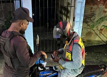 DGM detuvo el sábado 619 extranjeros indocumentados , las FF.AA. y la P.N. le entregaron 391; deportó 912