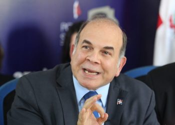 Pelegrín ve “extraño” silencio de Abinader y el Congreso ante sentencia TC sobre relaciones homosexuales en cuerpos castrenses