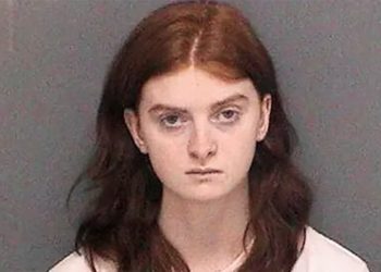 Adolescente de 19 años fue condenada por planear tiroteo masivo en su escuela en Indiana