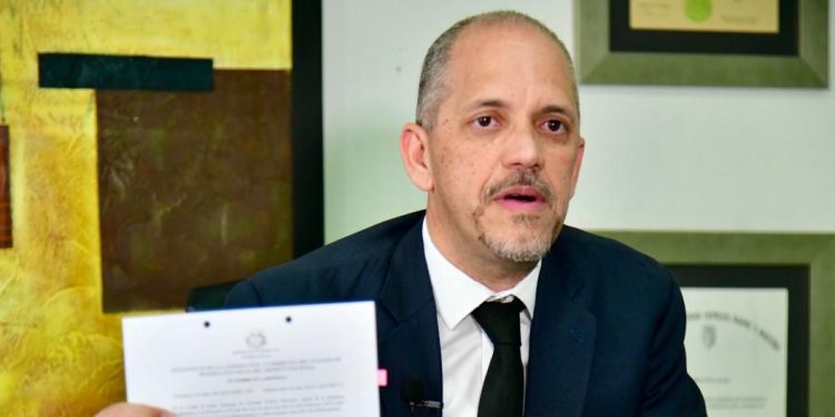 Jurista Dionisio Ortiz Acosta afirma que proceso disciplinario contra abogados de María Amelia Hazoury obedece a faltas éticas graves y no a “persecución”