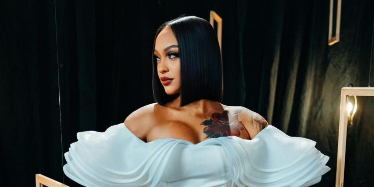 La Perversa transforma la polémica en poder y lanza "Uki Uki Room"