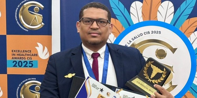 La Sociedad Científica Internacional SIISDET y la Confederación Internacional de la Salud distinguen al Dr. Ramón Antonio Saldaña Matar con dos importantes reconocimientos internacionales