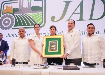 Raquel Peña encabeza reconocimiento “Agroempresa del Año 2025” otorgado a CAEI