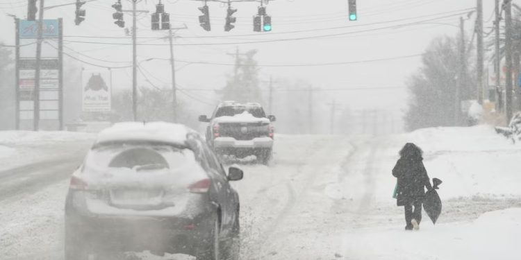 Más de 50 millones de personas afectadas por tormenta invernal que azota el noreste de Estados Unidos