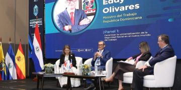 Olivares dice se aprobará Código de Trabajo y después reforma de la seguridad social