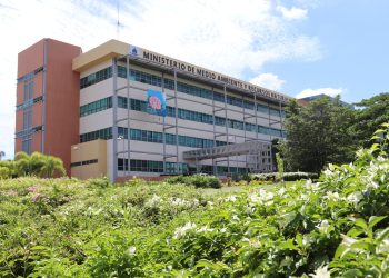 Medio Ambiente informa sobre fallecimiento de excursionista en ruta hacia el Pico Duarte