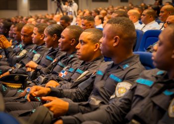 PN clausura  programa de Cooperación Internacional y gradúa 423 agentes dentro del proceso de transformación policial