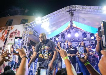 Haina vibra con multitudinario Concierto de Navidad de Reconocidos