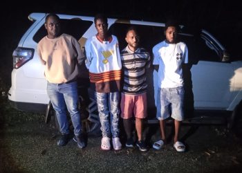 Ejército detiene a dos dominicanos y dos haitianos al intentar cruzar ilegalmente hacia Haití por Paso de Mariquita