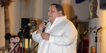 La brisa navideña llega a Azua con pago de regalía y celebraciones festivas