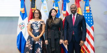 Procuradora General reconoce el esfuerzo y los aportes de la sociedad civil en la lucha contra la corrupción administrativa