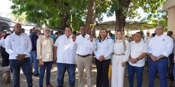 UNEV gradúa 962 nuevos profesionales; rector los exhorta a vivir “sin prisa, sin atajo y con proceso”