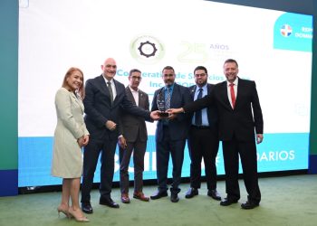 Coopadepe recibe prestigioso premio BCIE Solidarios