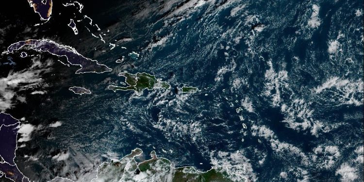 Indomet prevé lluvias por incidencia de vaguada prefrontal este viernes