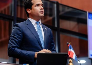 Omar Fernández cuestiona Presupuesto 2026 por baja inversión pública