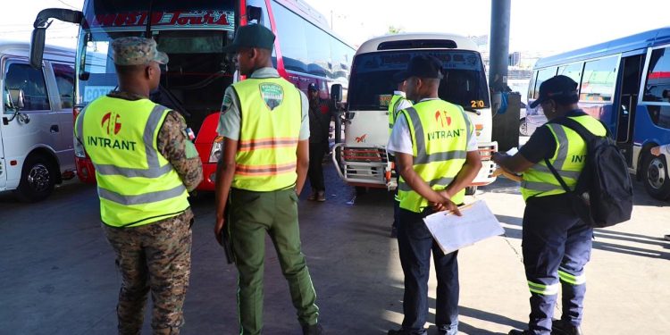 INTRANT realizará más de 10,000 inspecciones visuales vehiculares durante operativo Navidad Segura 2025