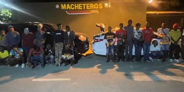 Interceptan vehículos con 22 haitianos indocumentados durante operativo en Mao, Valverde