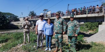 Director de DGM supervisa controles migratorios en Dajabón junto a comisión de Defensa y Obras Públicas, además evalúan condiciones del puente fronterizo