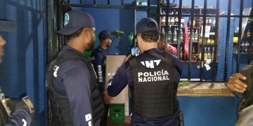 DINTEL incauta máquinas tragamonedas durante operativos en La Vega