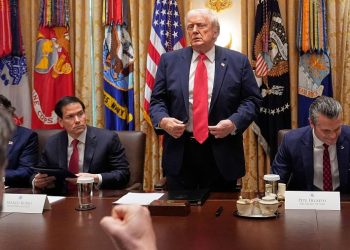 Trump insiste en que ataques en territorio venezolano comenzarán «muy pronto»